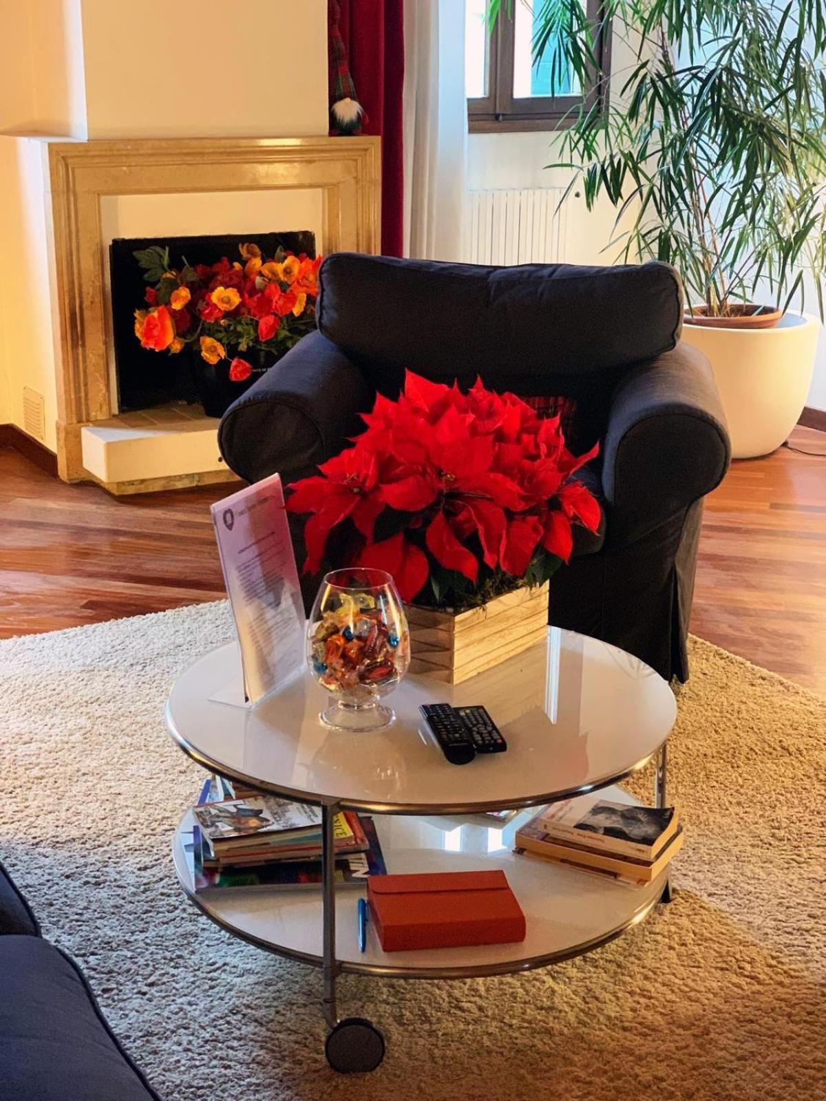 Elegant Terrace Apartment Near Piazza San Marco Last Floor No Lift Venedik Dış mekan fotoğraf