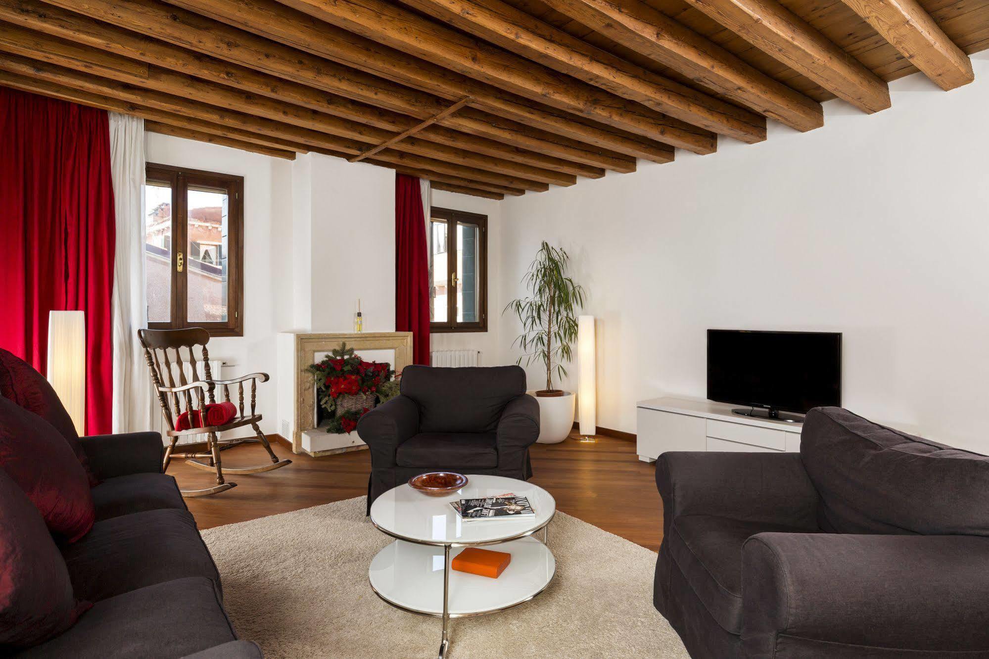 Elegant Terrace Apartment Near Piazza San Marco Last Floor No Lift Venedik Dış mekan fotoğraf